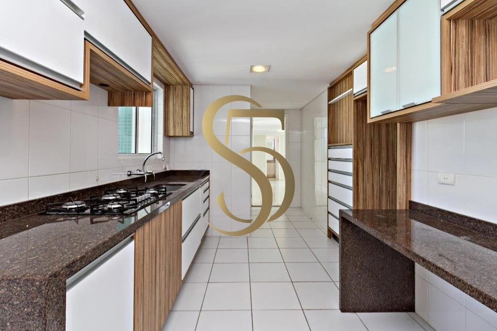 Furnished apartment, 256 m², with a bathtub — photo 21