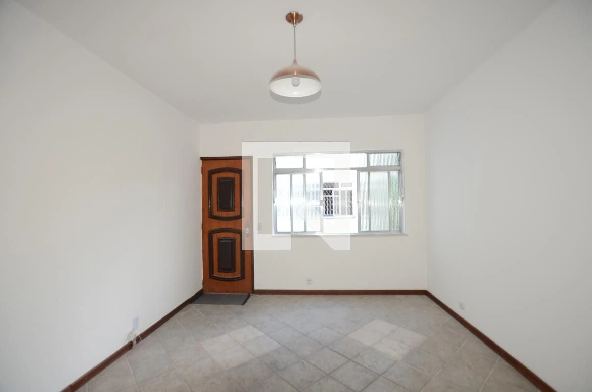 2-bedroom apartment with balcony, 2 bathrooms and parking