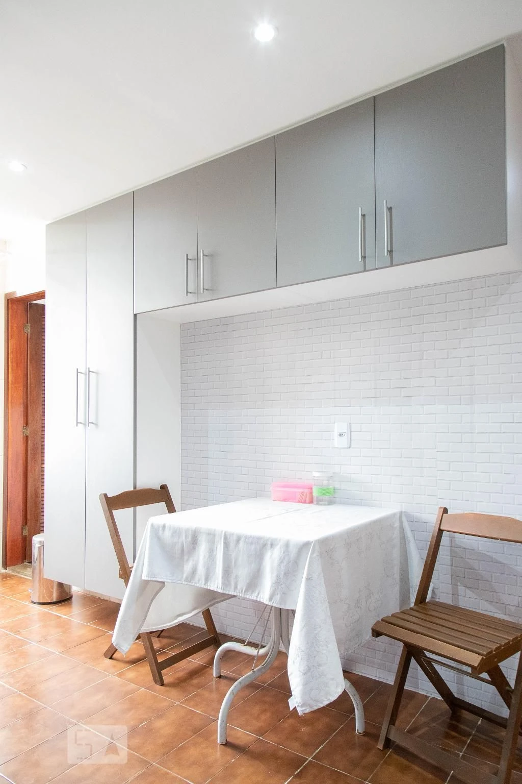 Apartamento mobiliado com 4 dormitórios e suíte — photo 47