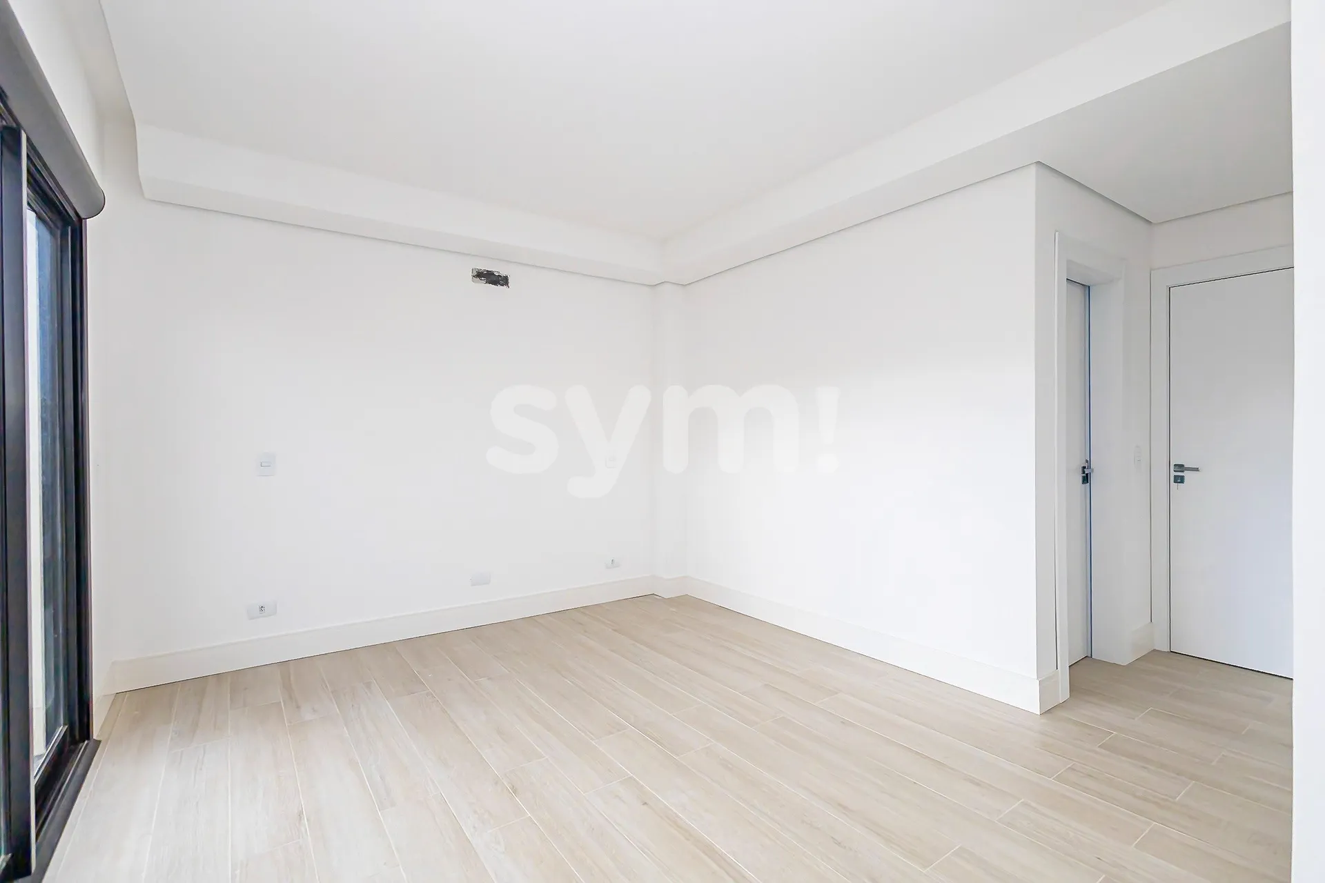 Ground-floor 160 m² house with 3 en-suites and private garden — photo 6