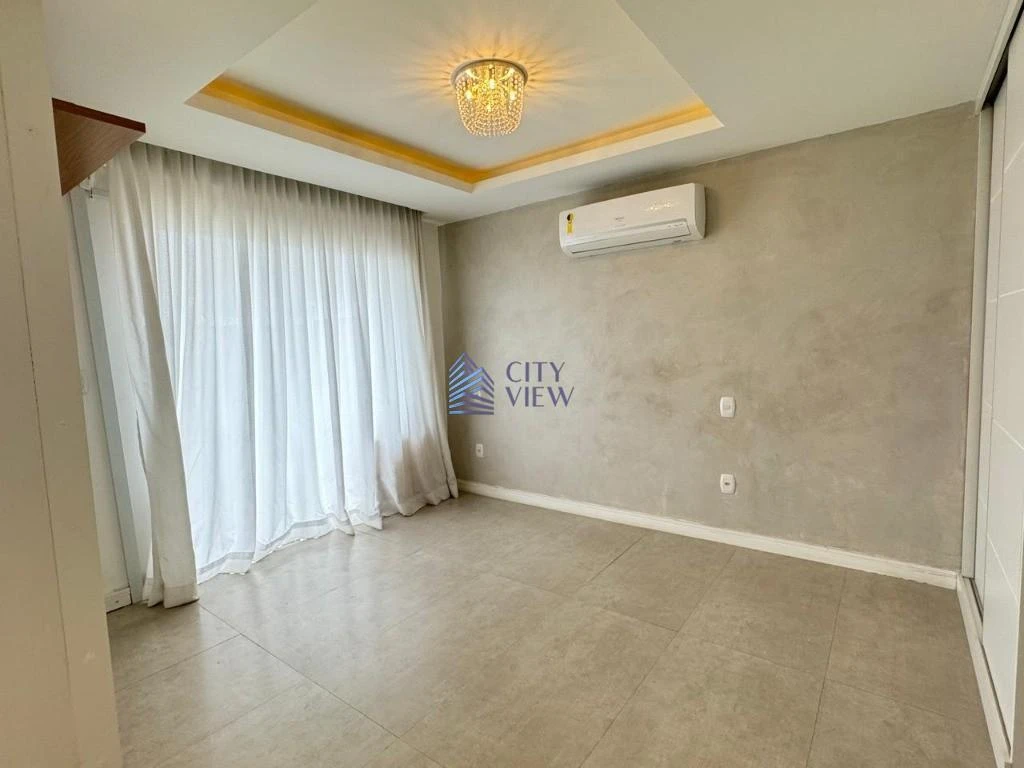 House with 5 bedrooms and 360 m² plus 4 parking spots — photo 21