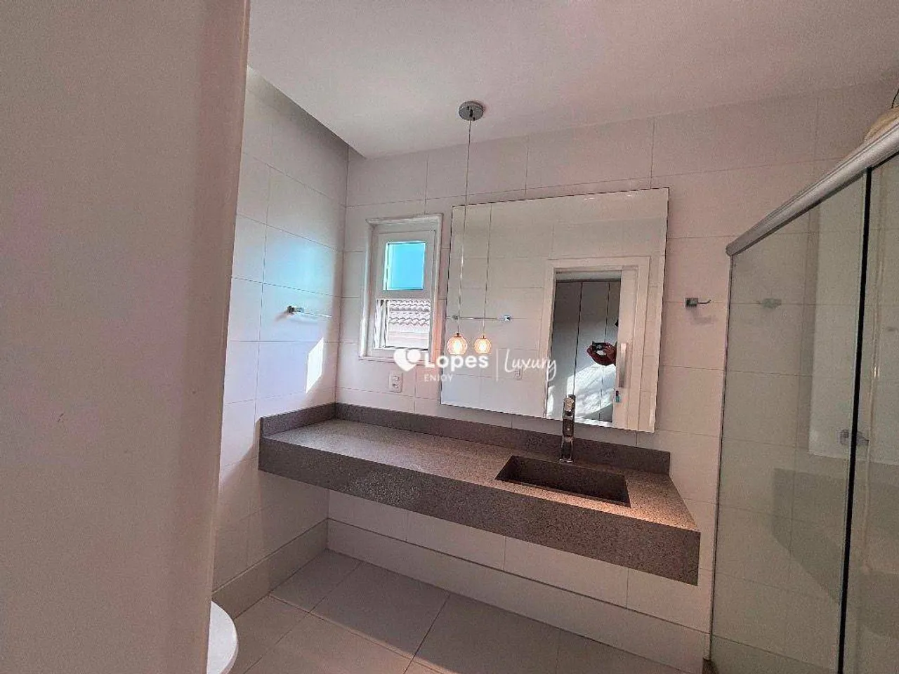 Unfurnished house for rent with 5 bedrooms and 5 baths — photo 14