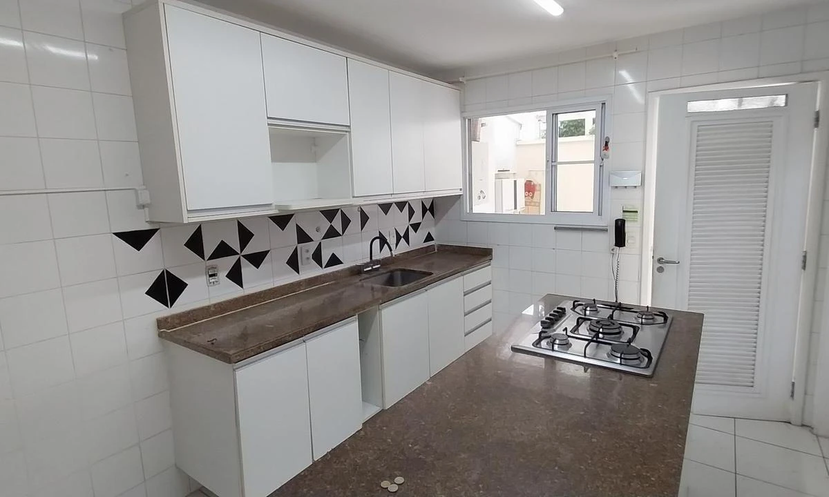 Casa de 4 dormitorios con balcón gourmet — photo 2