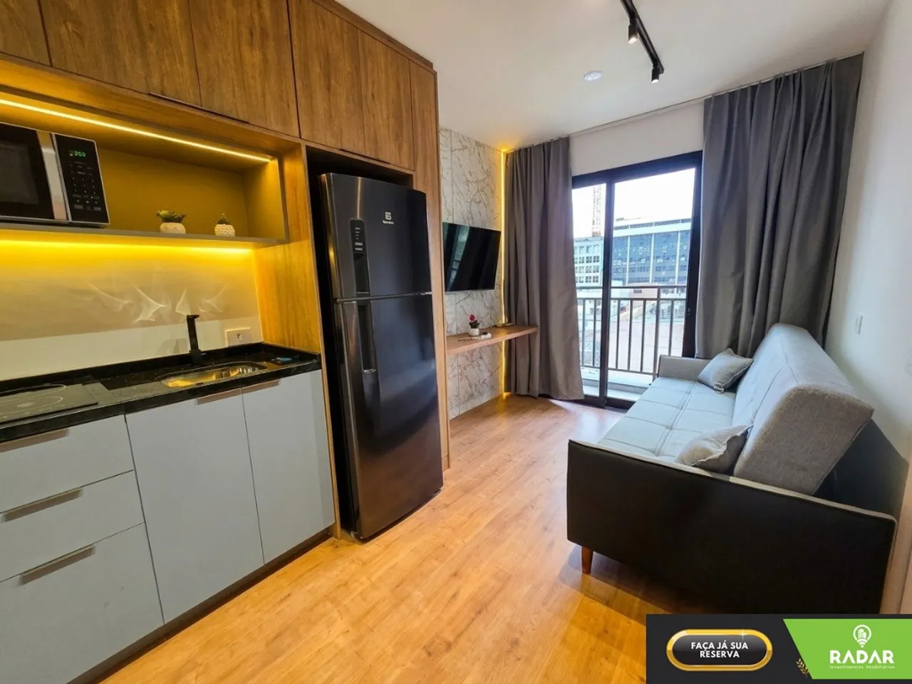 Apartamento de 42 m² com piso de madeira e 1 dormitório — photo 4
