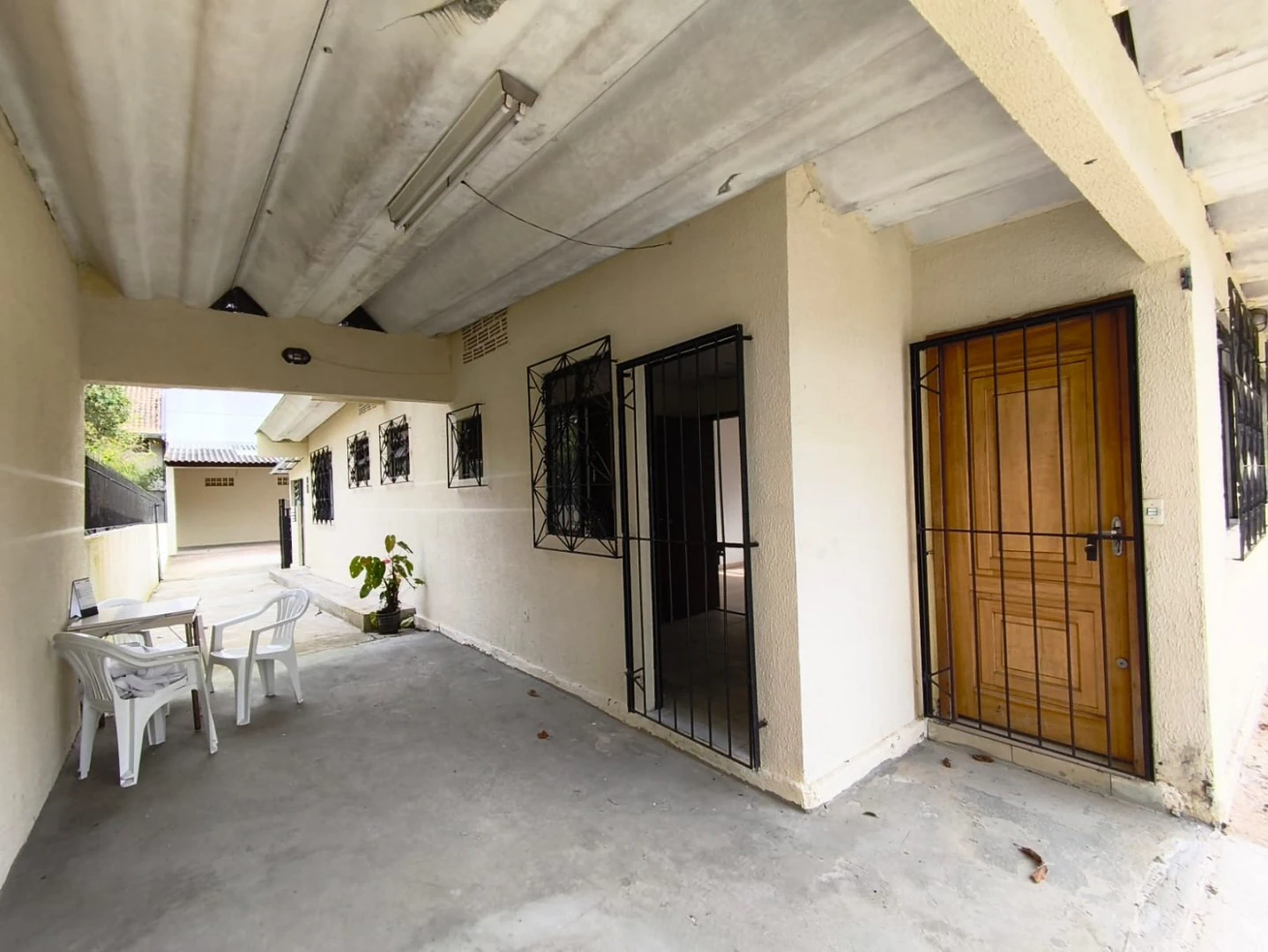 Piso de madera o laminado y 4 dormitorios: casa de 183 m² — photo 13