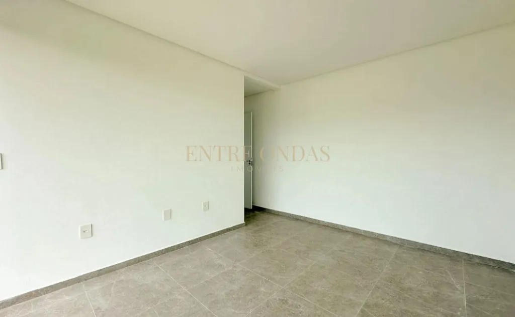 3-bedroom house with a mountain view in Florianópolis — photo 41