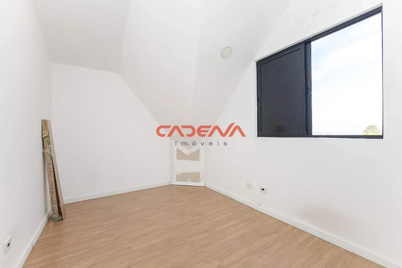 314 m² house with 4 bedrooms and 4 parking spaces — photo 18