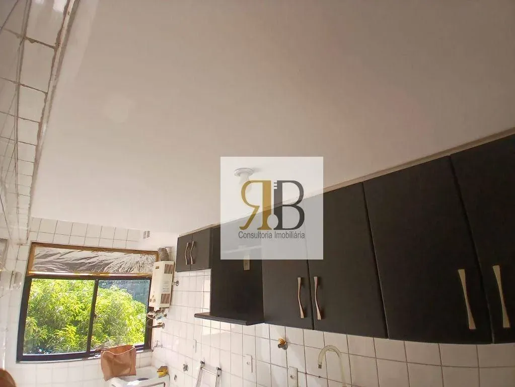 3-bedroom apartment in a building with a pool — photo 9
