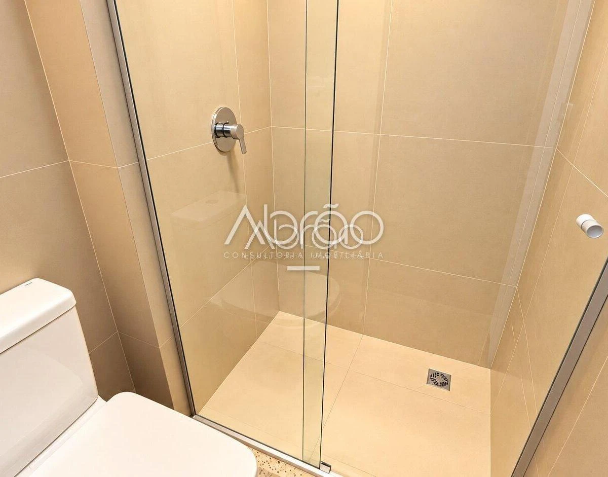Квартира 24 м² із заскленим балконом та робочим місцем — photo 18