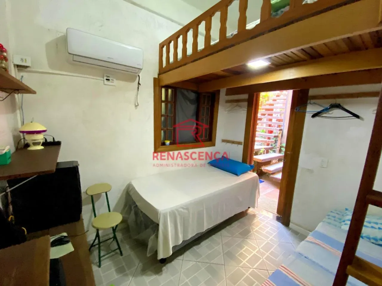 Furnished duplex house with an open-plan gas kitchen — photo 14