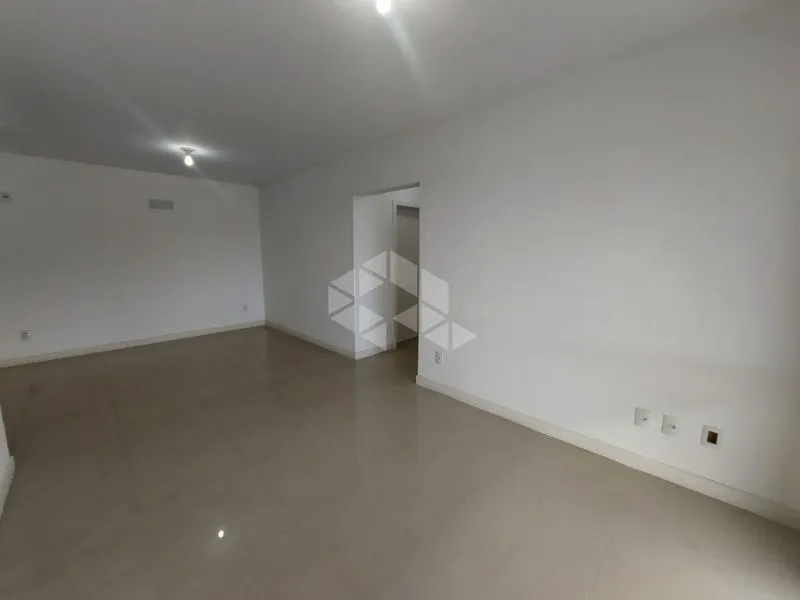 2-bedroom apartment with a mountain view in Florianópolis — photo 20