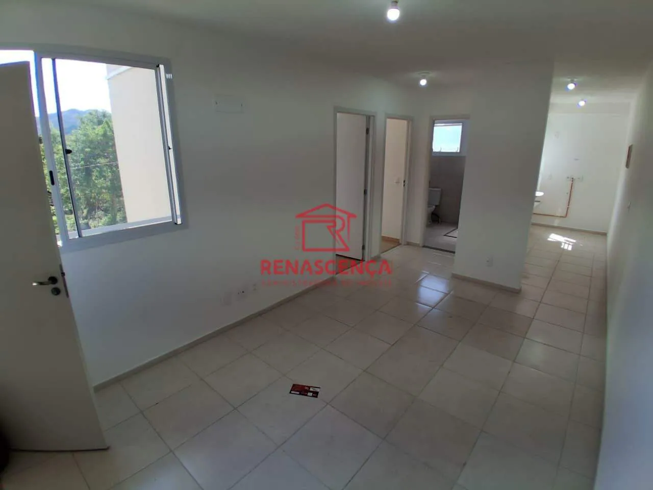 Apartamento com 2 quartos e cozinha com fogão fechado — photo 4