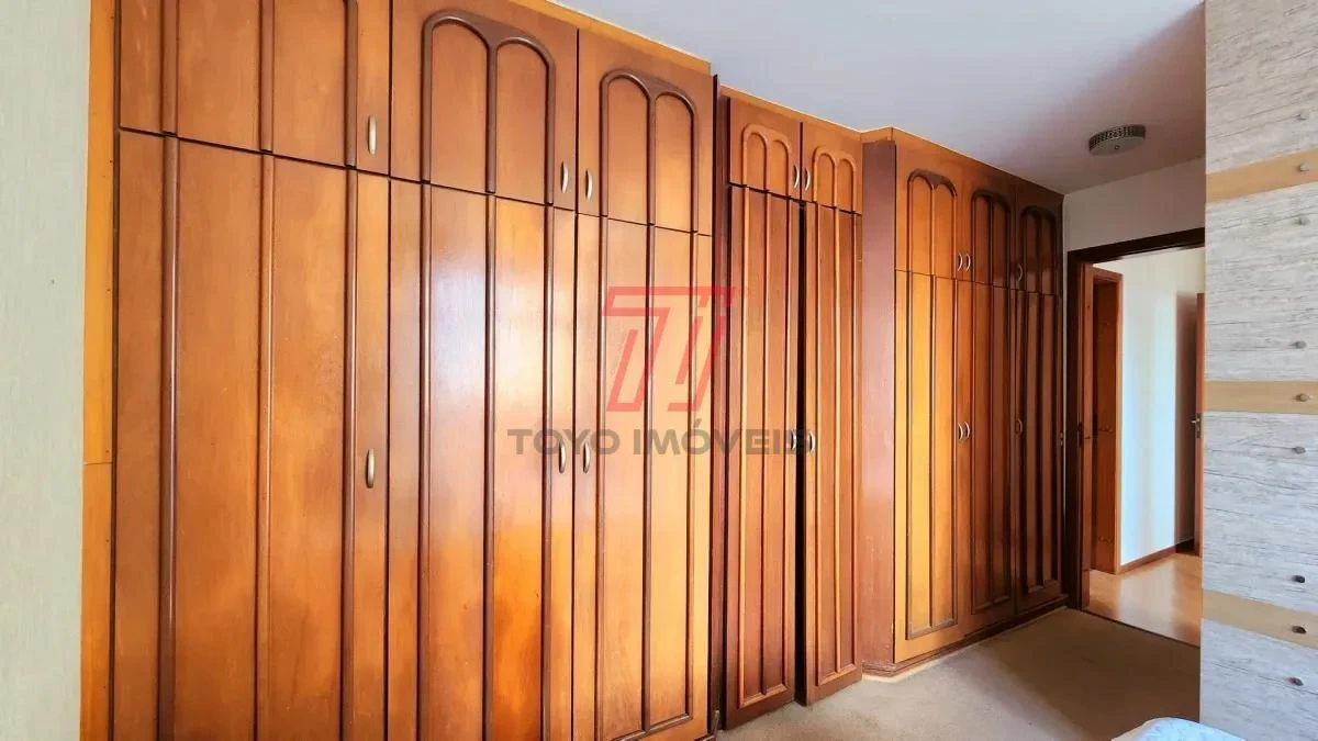 3-bedroom apartment with a bathtub in Curitiba — photo 7