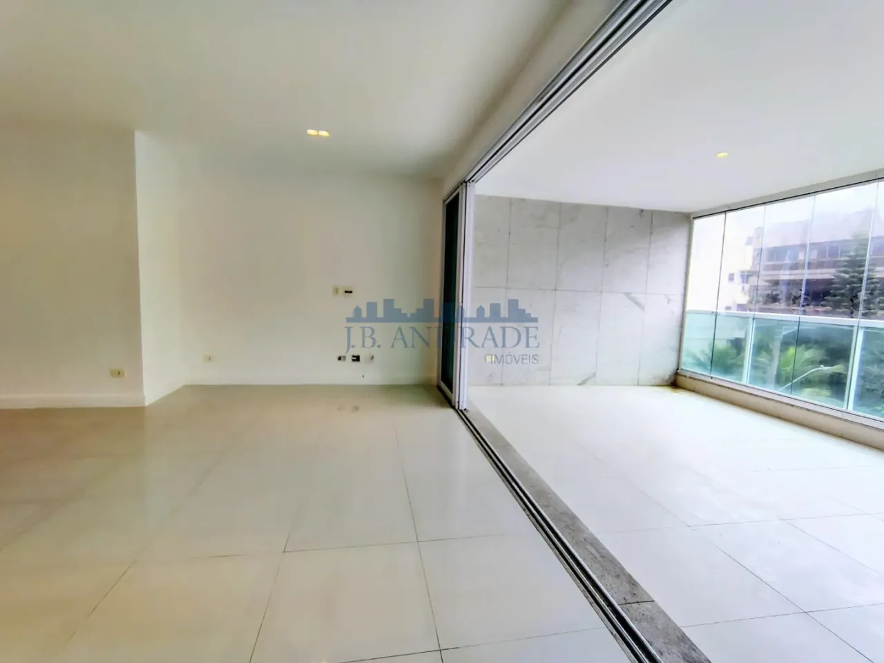 Apartamento com 4 quartos e varanda envidraçada — photo 9