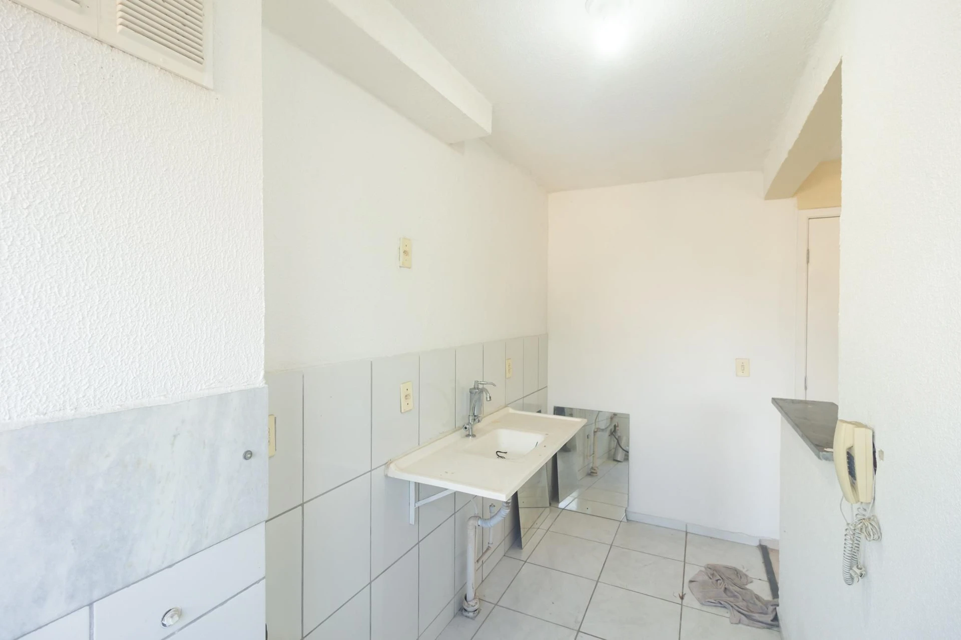 Rental apartment with 2 bedrooms and an open kitchen — photo 32