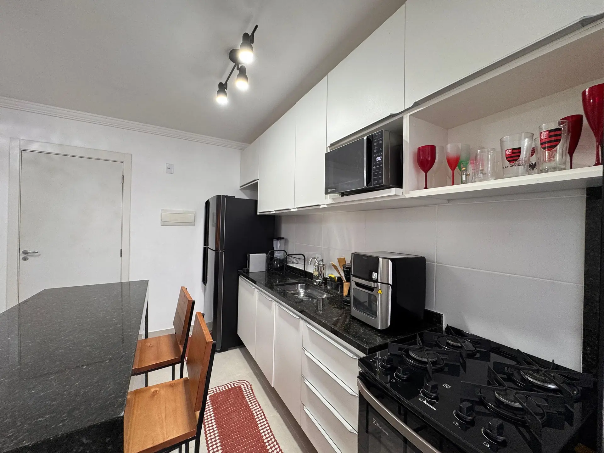 Furnished apartment, 49 m², with a mountain view — photo 12