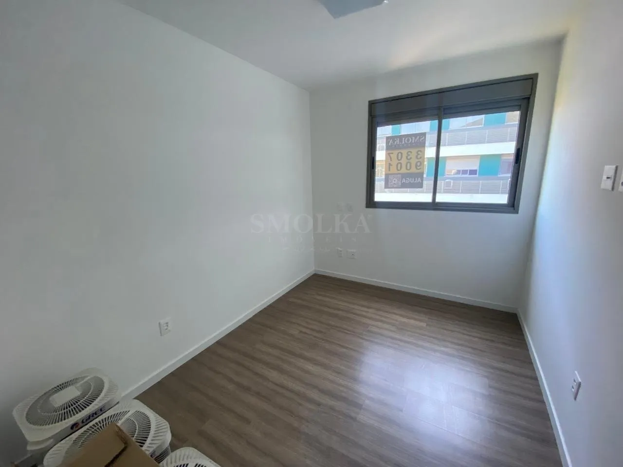 3-bedroom apartment with a grill on the balcony — photo 56