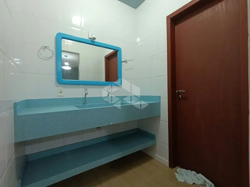 4-bedroom house with a bathtub in Florianópolis — photo 38