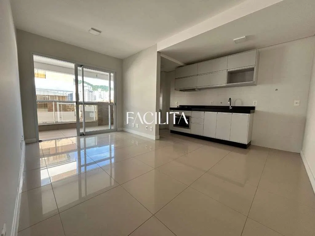 Furnished 76 m² apartment with 2 en-suite bedrooms