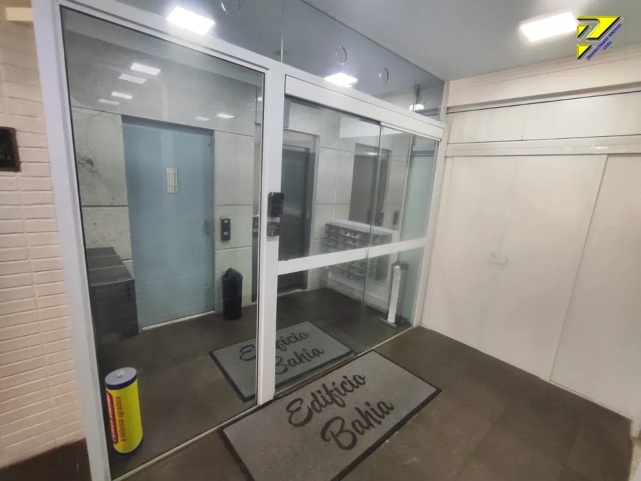 Apartamento com 2 quartos e cozinha fechada — photo 8