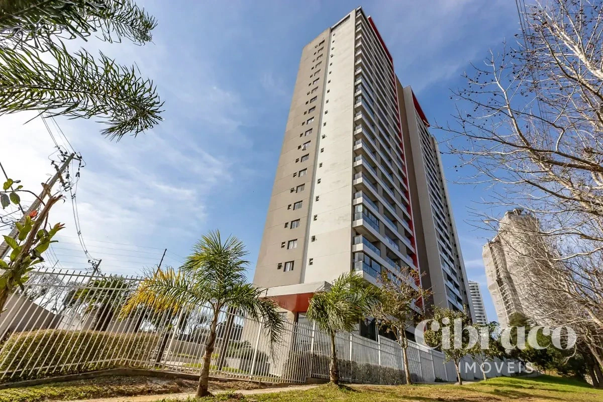 Glass-enclosed balcony in a 2-bedroom apartment, 69 m² — photo 19