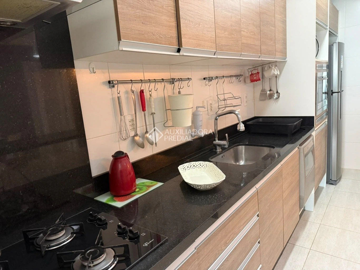 Furnished apartment, 105 m², with a grill on the balcony — photo 2