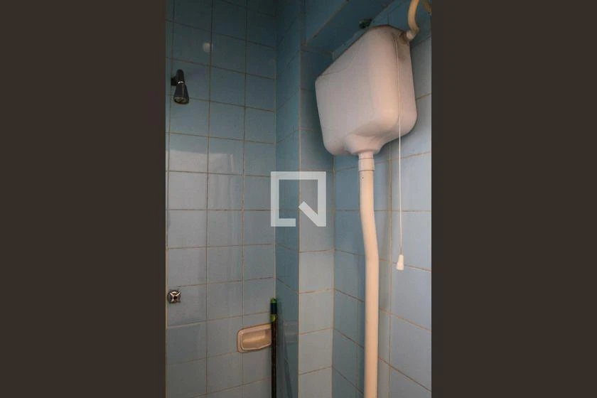One-bedroom apartment with a washing machine — photo 39