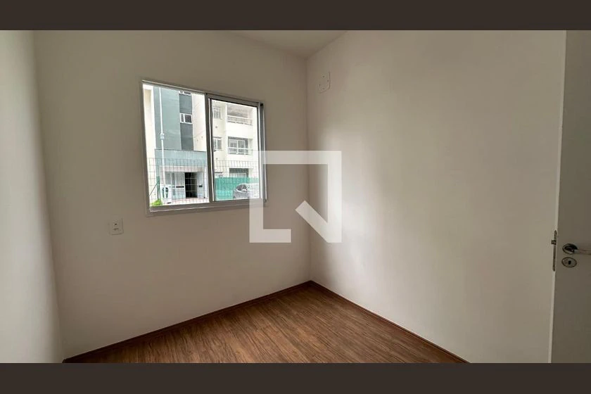Ground-floor 67 m² apartment with private garden — photo 3
