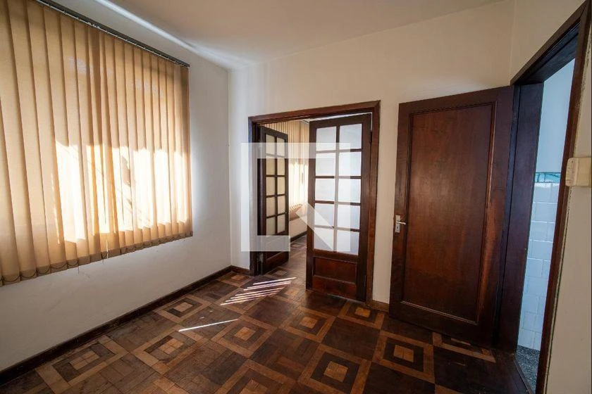 Сдаваемая квартира с 3 спальнями и 200 м² — photo 32