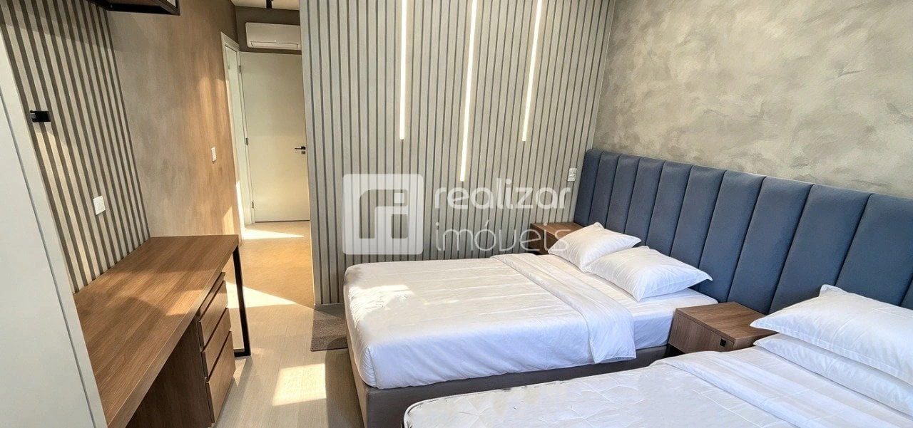 Private pool in a 3-bedroom apartment, 199 m² — photo 15