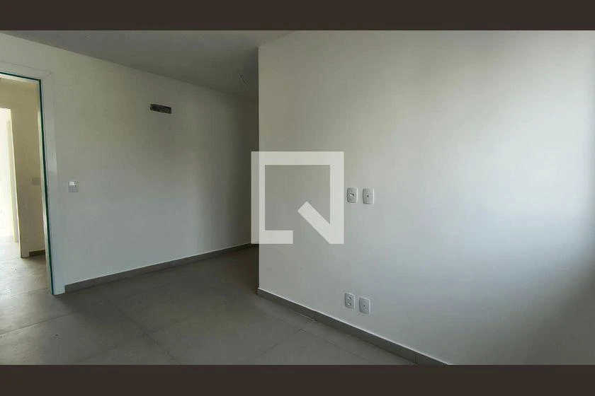 4-bedroom house with 210 m² and 4 parking spaces — photo 23
