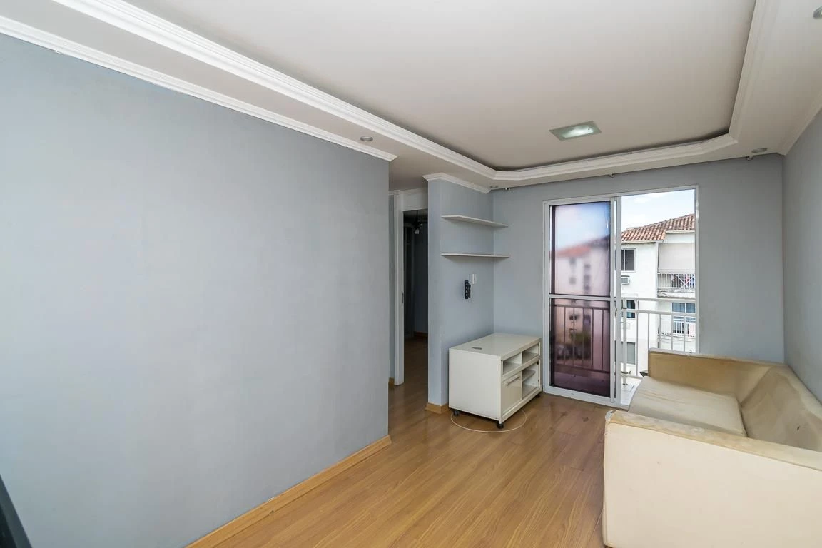 Apartamento amueblado con 2 dormitorios y balcón — photo 12