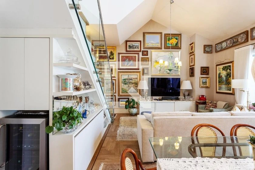 Unfurnished apartment with 3 bedrooms and a balcony garden