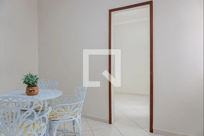 42 m² rental apartment with 2 bedrooms and balcony — photo 12