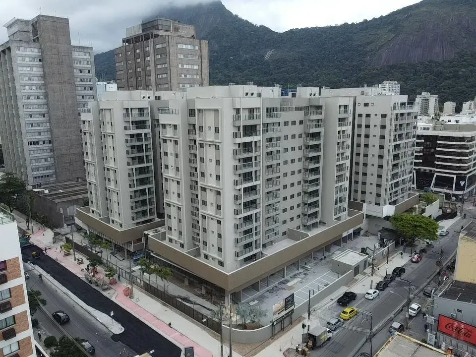 Apartamento de aluguel de 96 m², 3 quartos com varanda — photo 2