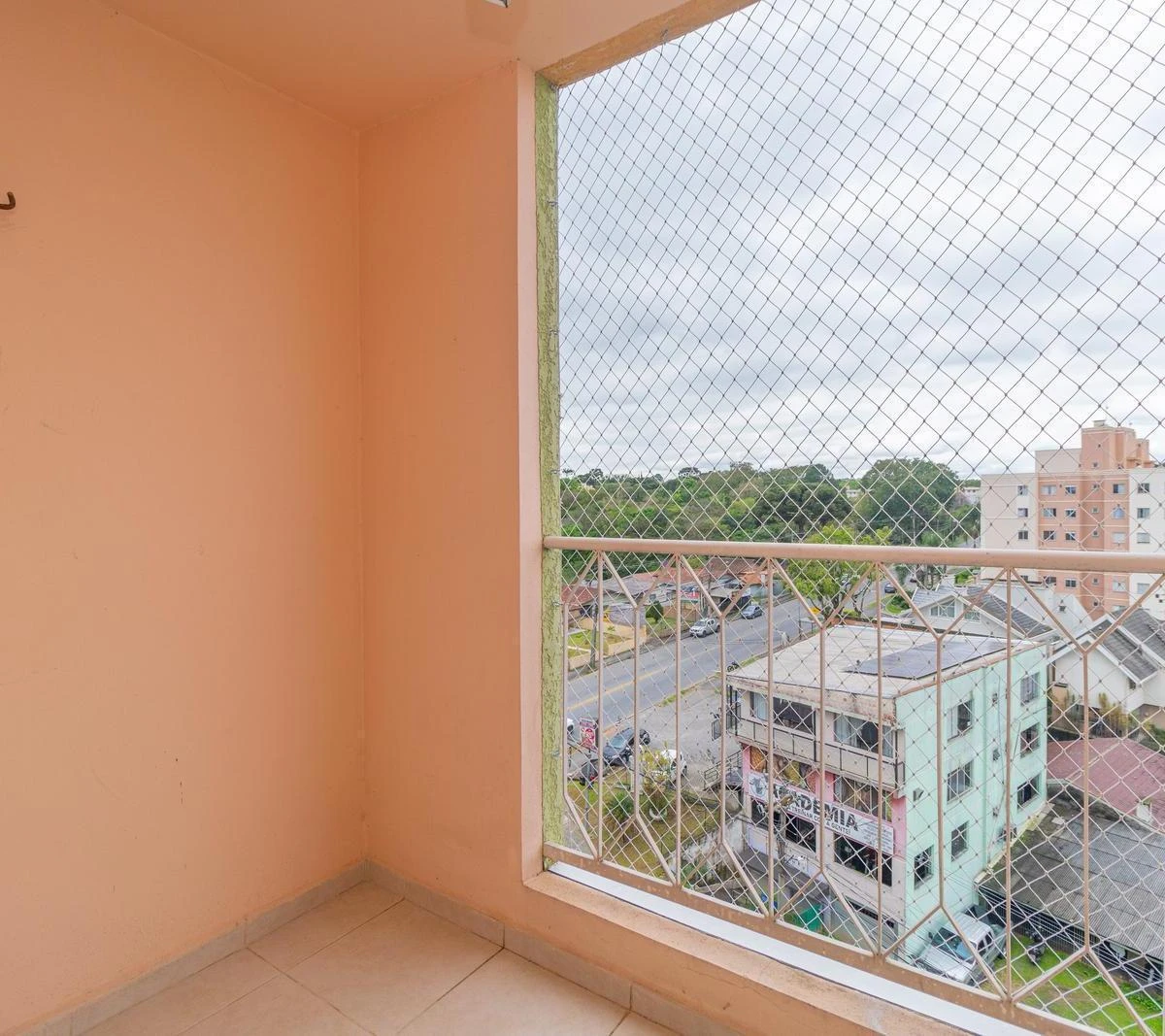 3-bedroom apartment with a home office in Curitiba — photo 17