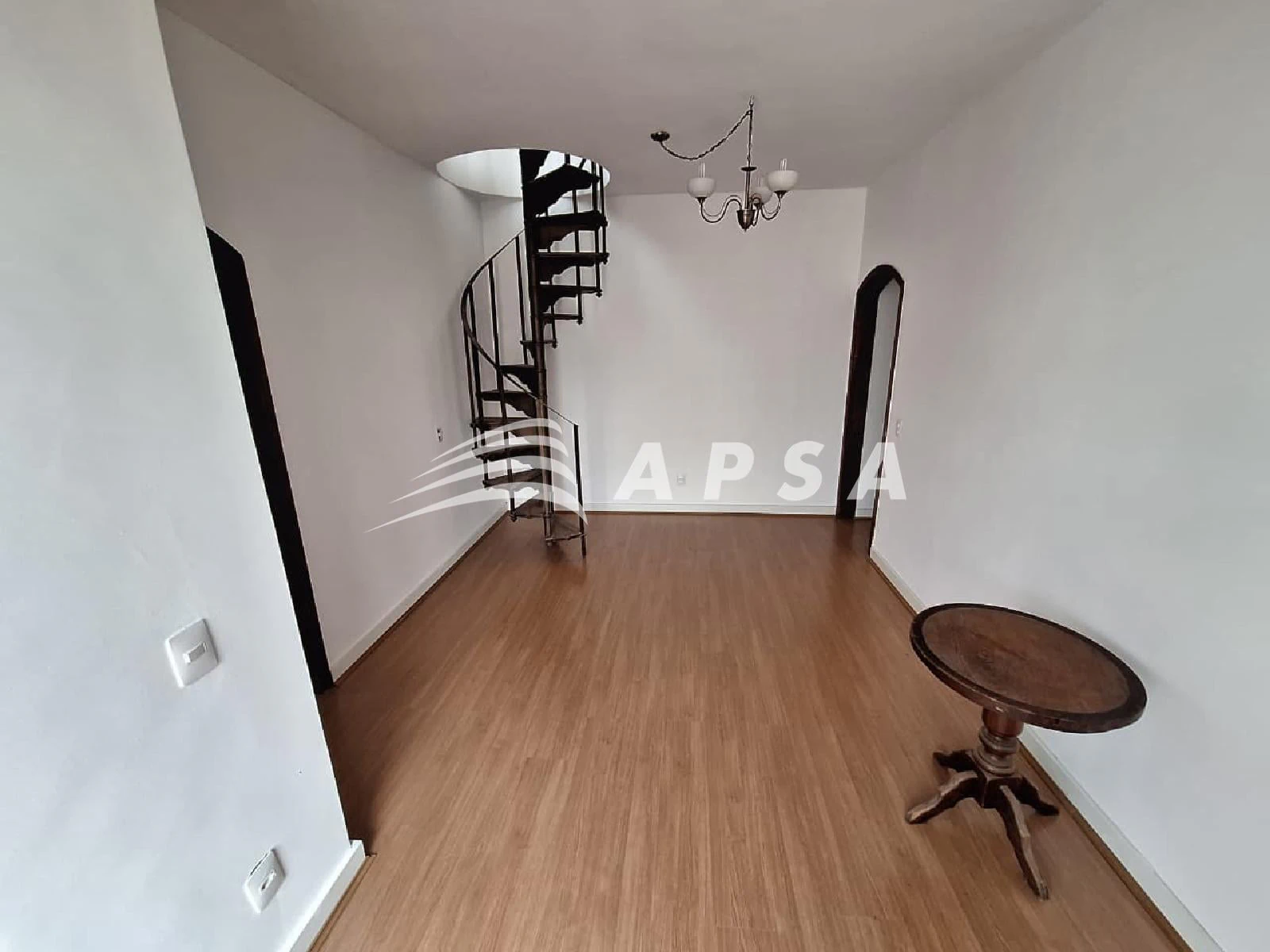 149 m² apartment with 3 bedrooms and a balcony — photo 11