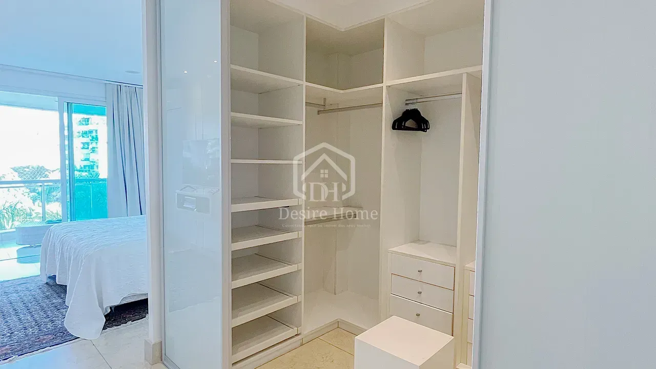 Furnished apartment with 4 bedrooms and 287 m² — photo 14