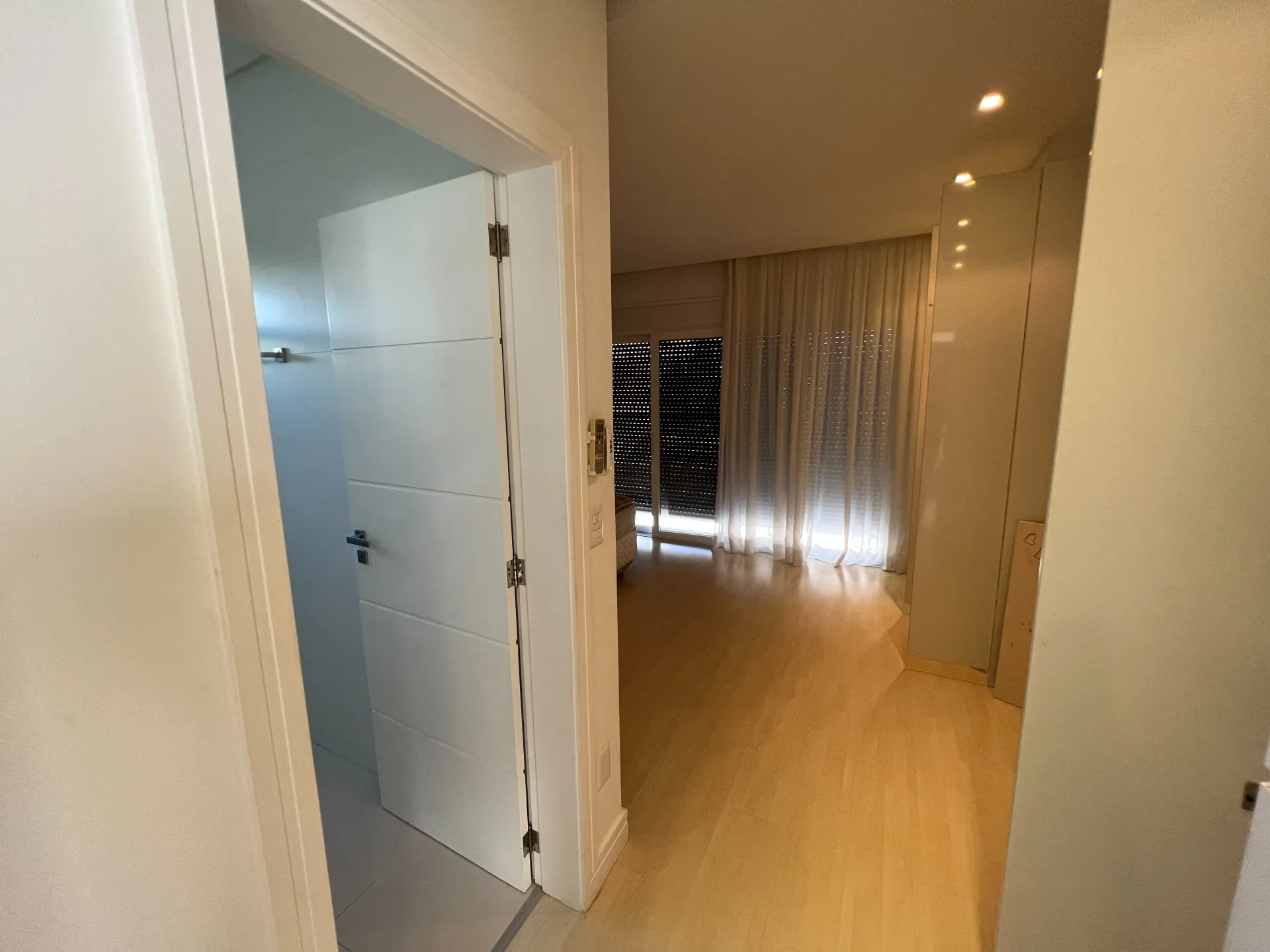 Furnished house with 6 en-suite bedrooms and private BBQ — photo 29