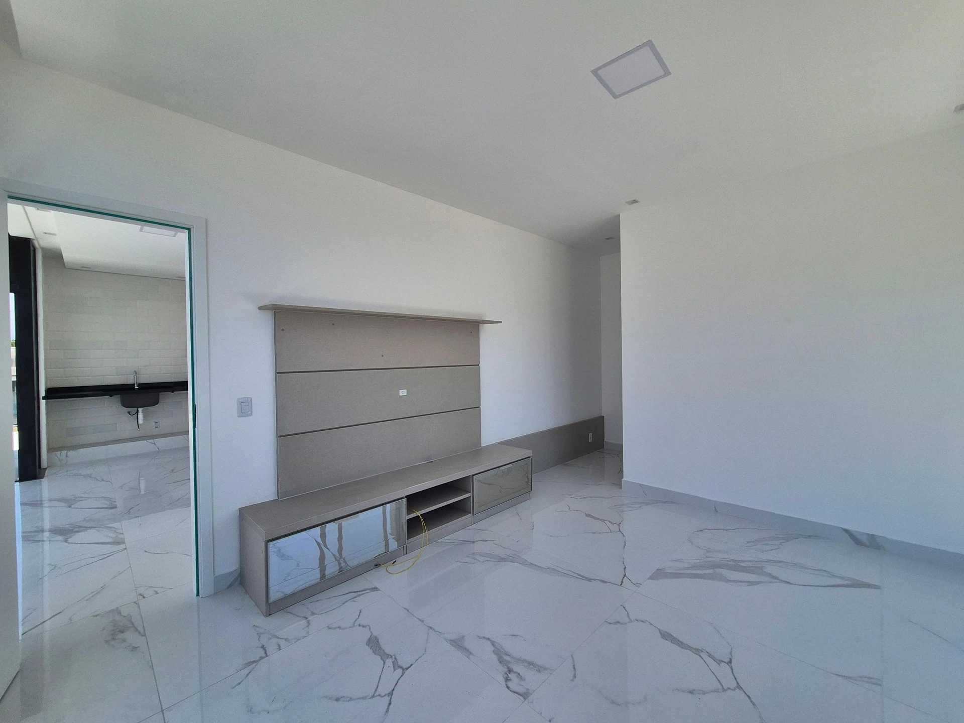 Ventanales de piso a techo y 5 dormitorios: casa de 403 m² — photo 31