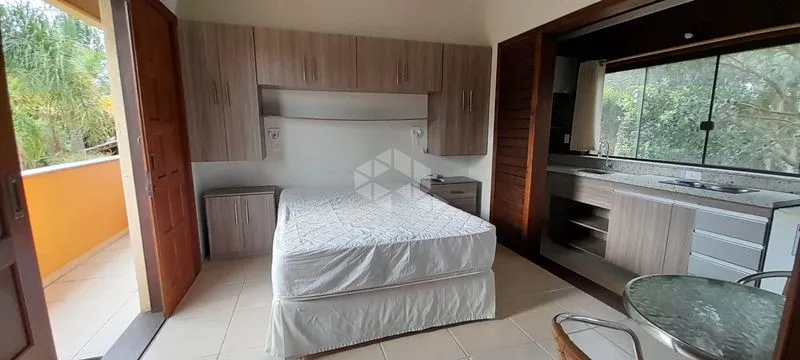 Furnished 30 m² studio with 1 parking spot and 1 bedroom — photo 9