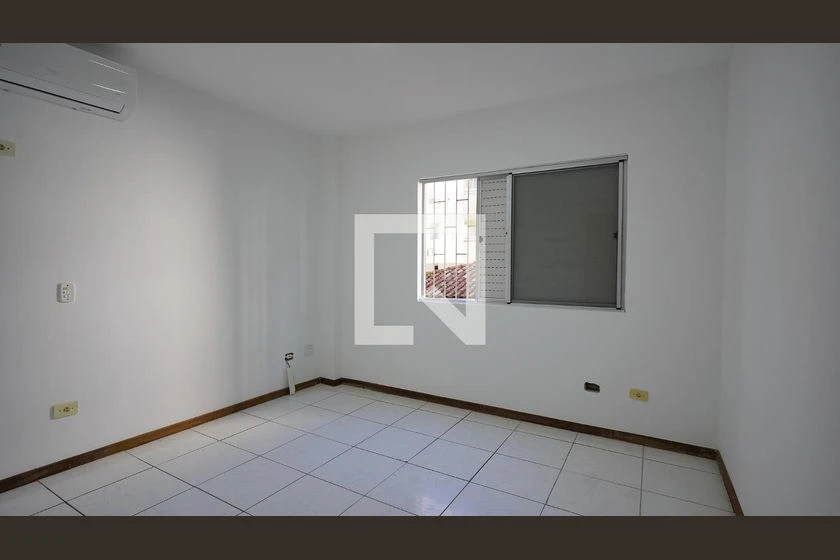 Rental apartment with 3 bedrooms and a balcony — photo 10