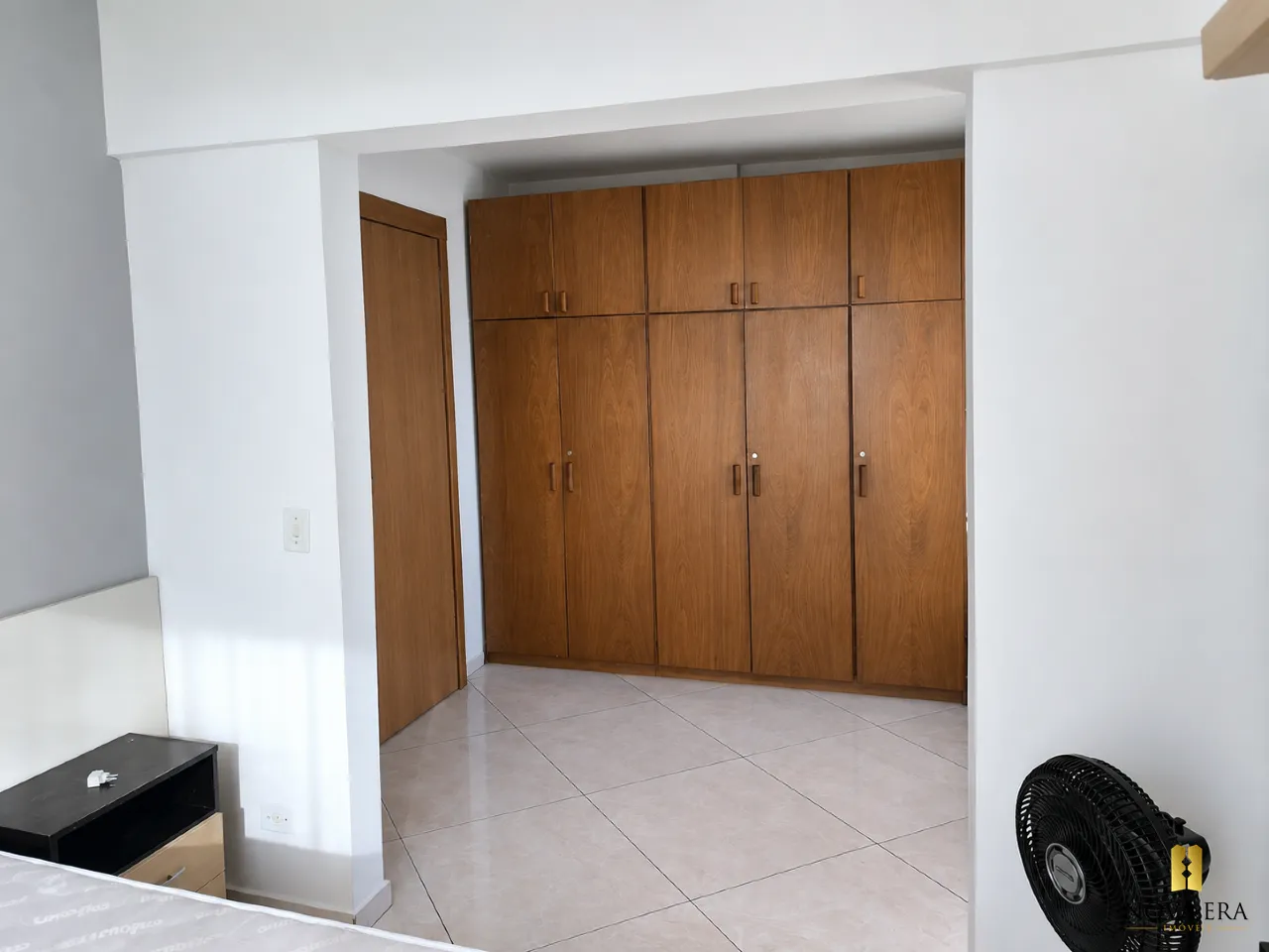 Furnished 1-bedroom apartment with 90 m² and parking — photo 15