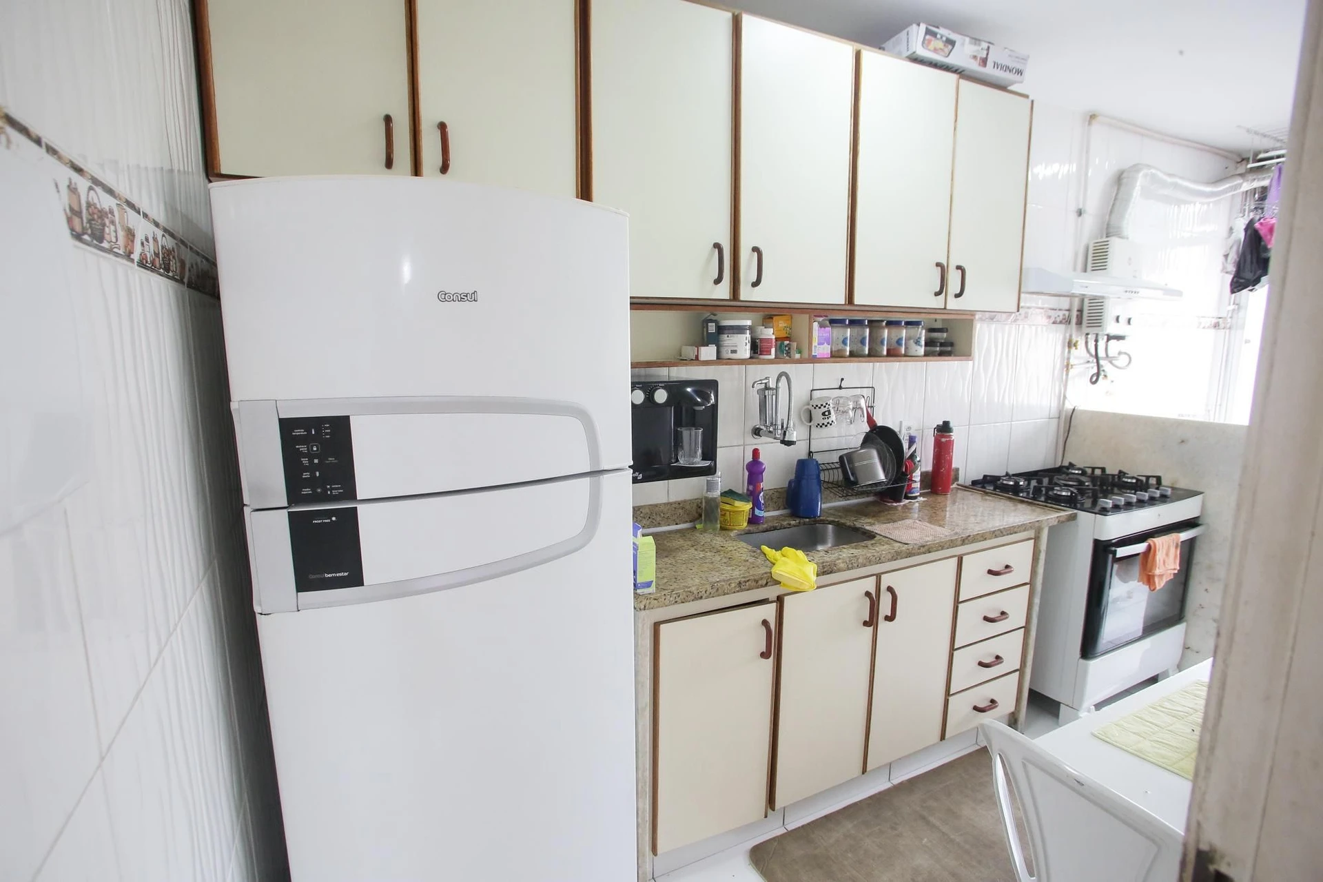 Apartamento mobiliado com 2 quartos e varanda — photo 4