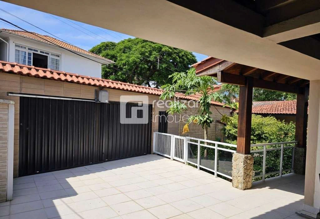 Casa sin amueblar de 450 m² con 3 dormitorios en suite — photo 5
