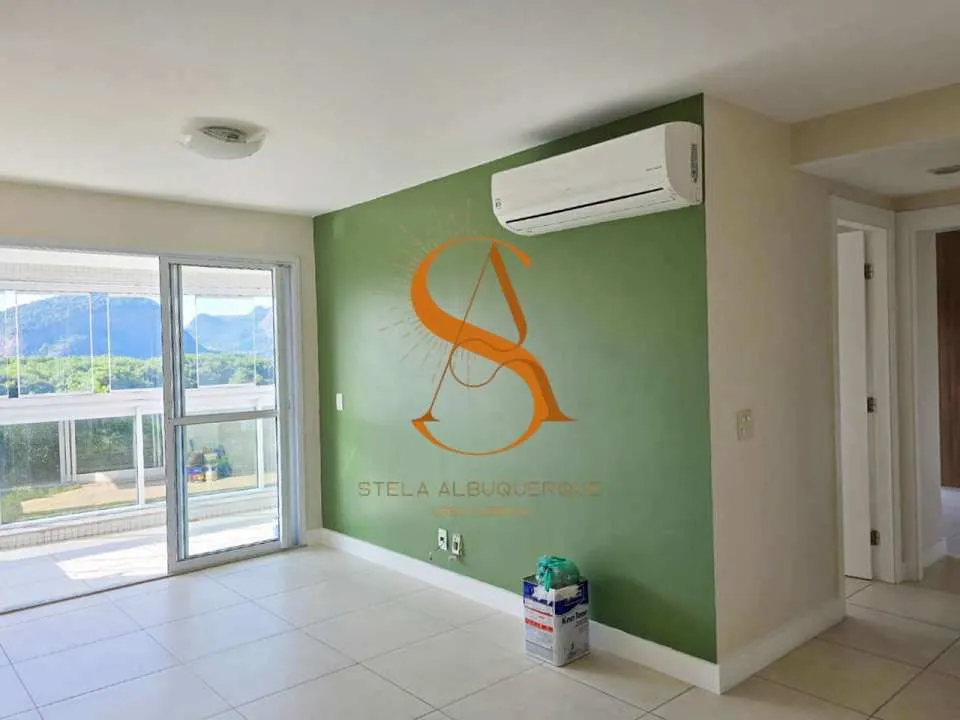 2-bedroom 2-bath apartment with open-plan kitchen — photo 4