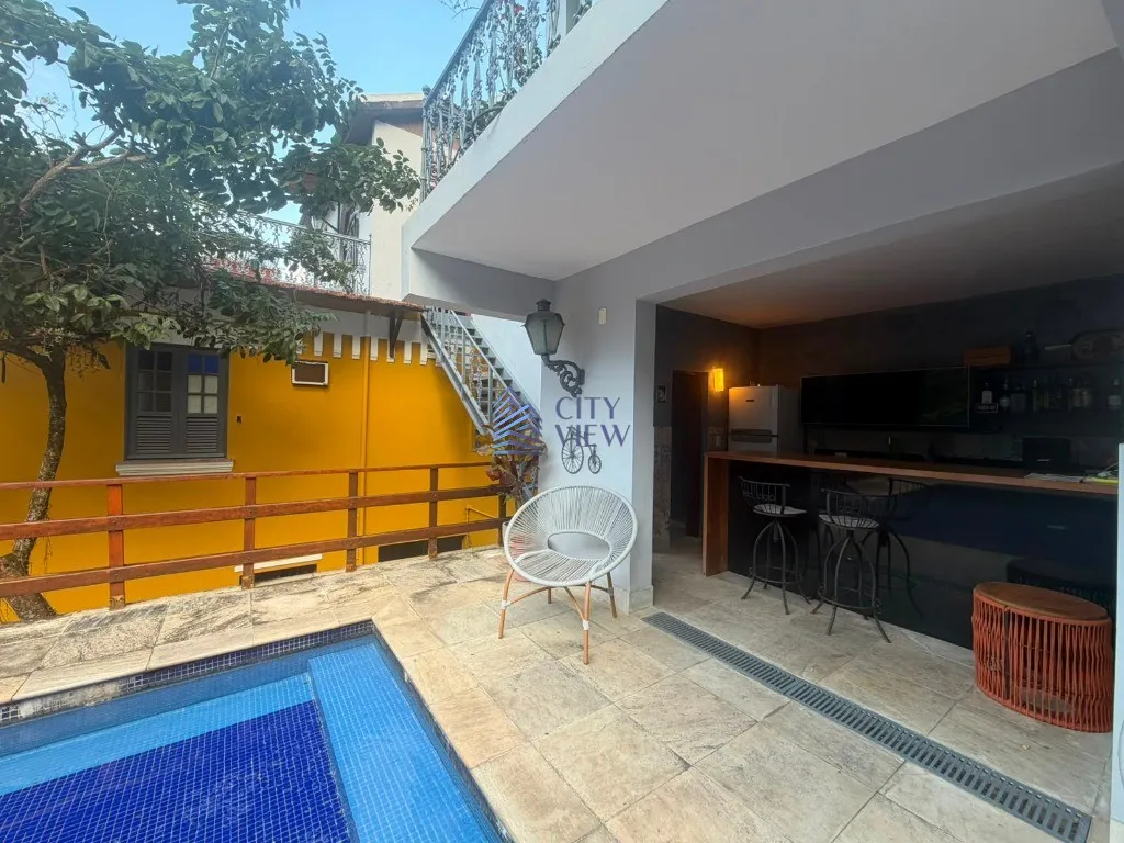 4-bedroom 500 m² house with 5 bathrooms — photo 51