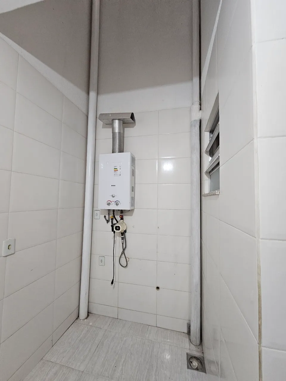 Unfurnished house with 2 bedrooms and 3 bathrooms — photo 5