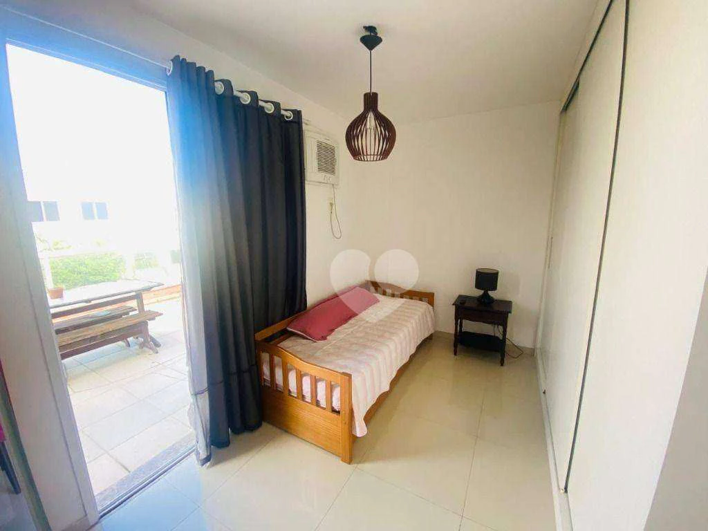 2-bedroom penthouse with en-suite baths and 155 m² — photo 13