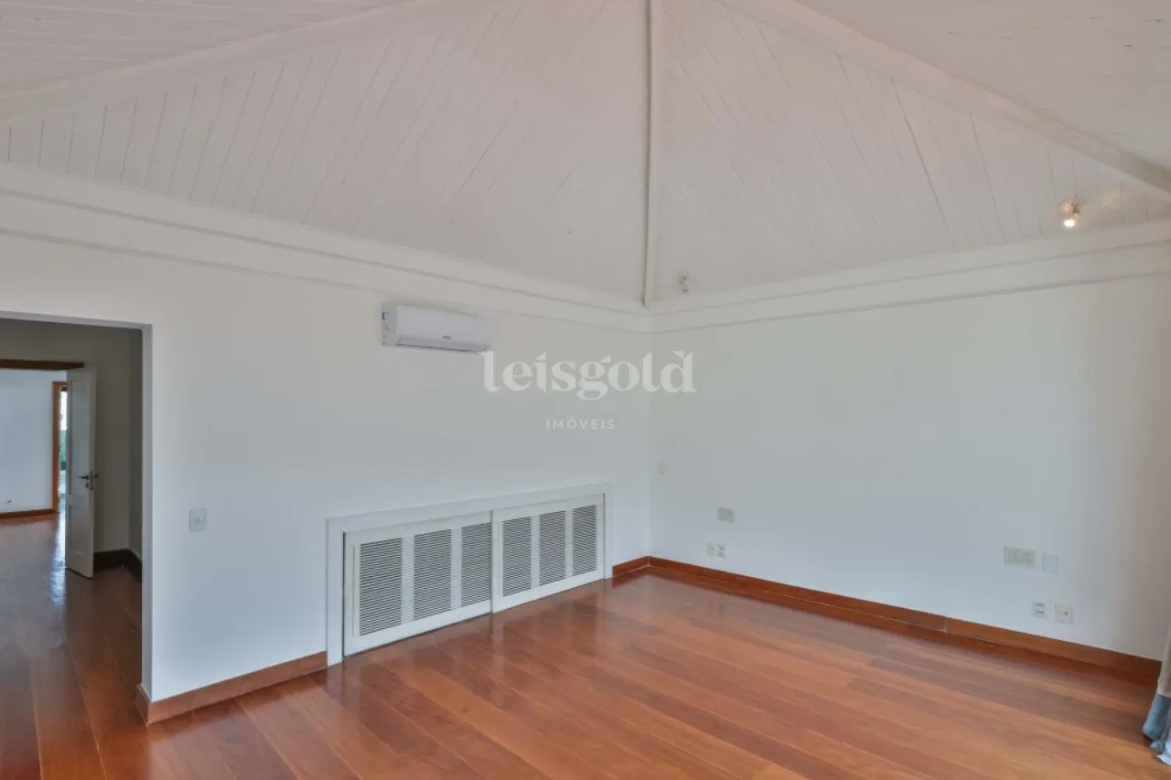 Apartamento sem mobília com 4 dormitórios e 5 banheiros — photo 32